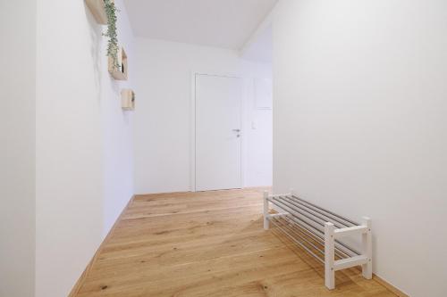SYMPHONY Apartments 40 - Modern Loft with Terrace and Grill in Central Location 3