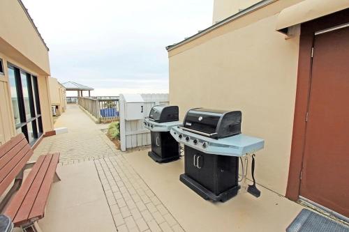 Beach House 402D condo