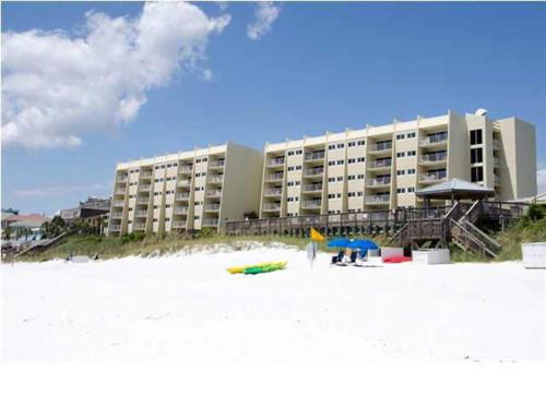 Beach House 402D condo