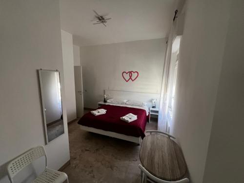 Superior Double Room image 3