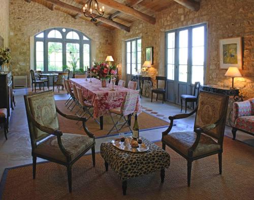 Mas de la Pierre du Coq chambre d'hôte Sarrians