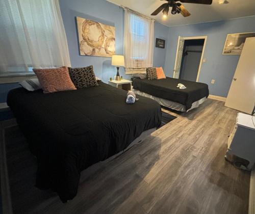 Cozy 2-bedroom unit in beautiful New Orleans with WiFi, AC in Mid City