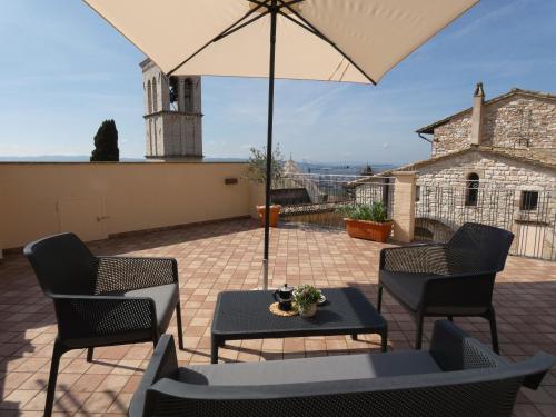  Scappo in Umbria, La casa di Eude in Assisi