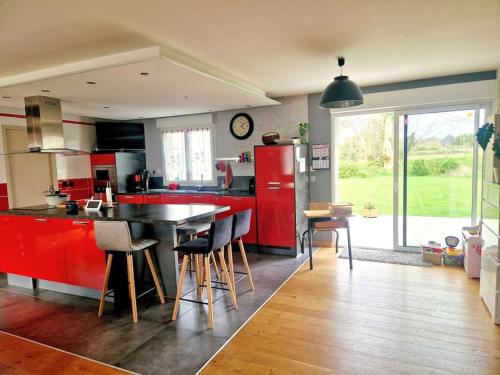 Villa Coquelicot YourHostHelper in Virandeville