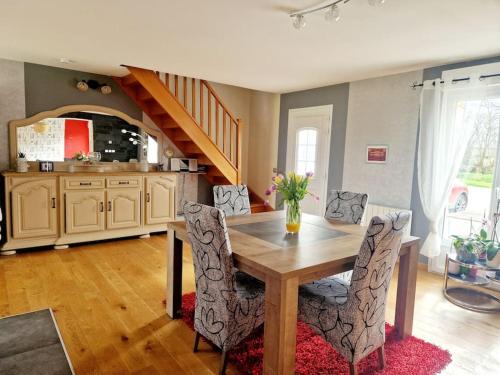 Villa Coquelicot YourHostHelper in Virandeville