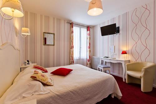 Le Grillon - image 12