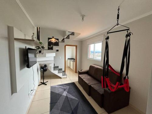 Dark room em duplex com patio privado