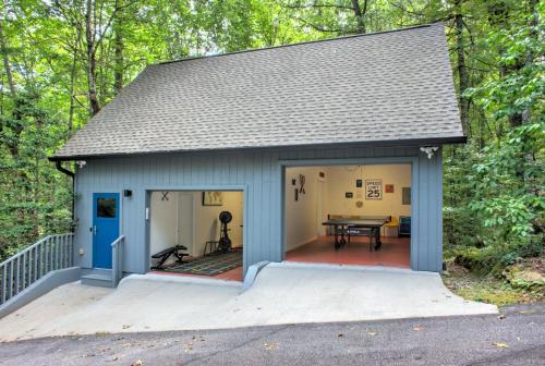 The Oak Lake House on Wanteska