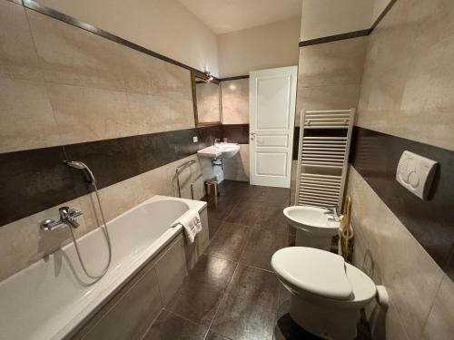 AD Verona flat - image 12