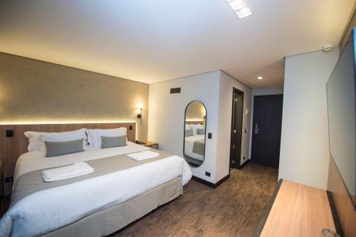 Pinot Hotel - image 2