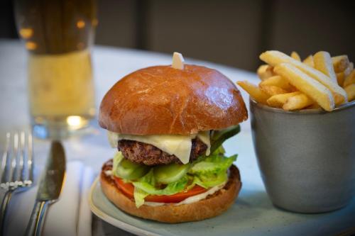 539126414 Edinburgh Marriott Hotel Holyrood