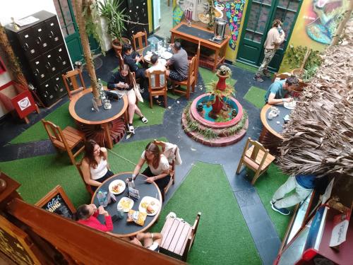 Restaurant, SAINT PETER'S LLAMA HOSTAL in La Paz