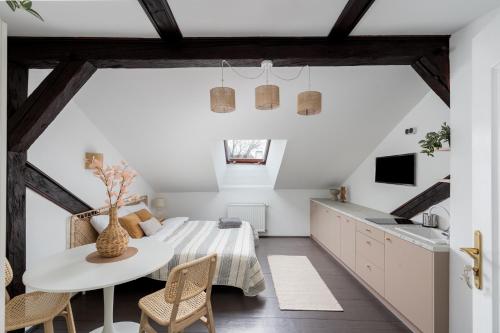 Wiślna Old Town Apartments