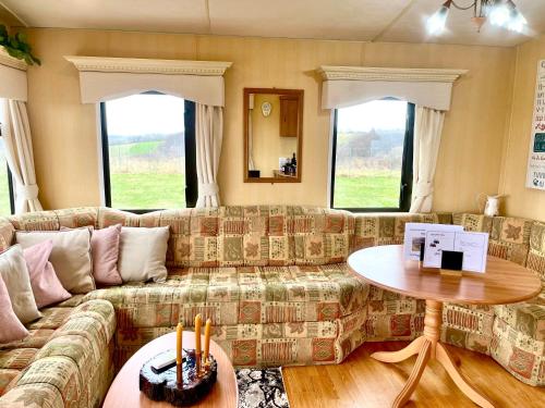 Panoramic Mountaintop - Private Jacuzzi Jun-Sep and Views Apuseni Mountains in Sunksujusa