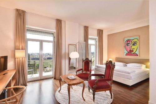 room detail thumbnail 0