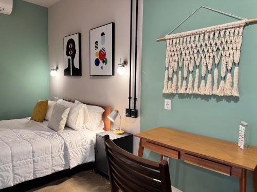 Standard Queen Room image 2