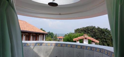 Quadruple Room with Garden View image 3