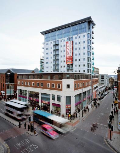 Winners of 2025 traveller Award, Elegant two bedroom city central apartment with Netflix & WiFi, Leeds (foto 9)