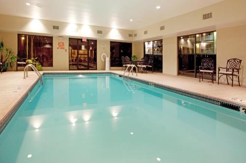 Bassein, Holiday Inn Express Hotel & Suites Sulphur - Lake Charles By IHG in Sulphur (LA)