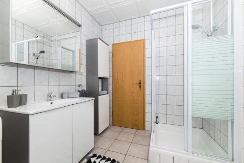 Four-Bedroom Holiday Home image 7