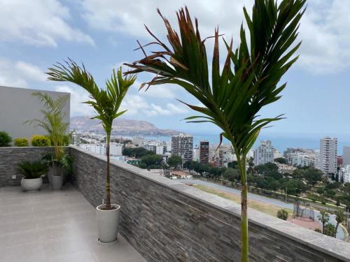 Perfect 1BR with Balcony in Luxurious Building