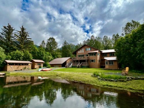 Bear Lake Lodgings B&B - Accommodation - Seward