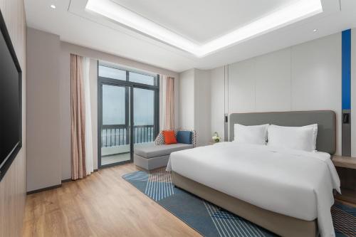 Holiday Inn Express Xiamen Jimei New Town, an IHG Hotel