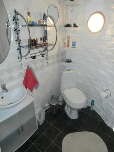 Private Apartment For You - image 4