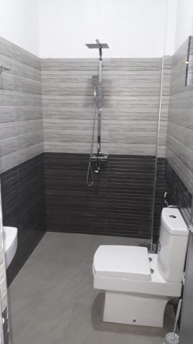 Kushan Guest - image 2