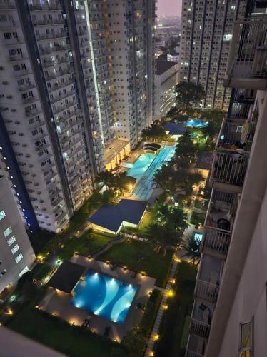 Grass Residences Staycation, Manila