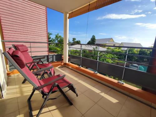 Neptune Appart T3 avec Grande Terrasse et Parking Privé, Proche des Plages, Saint Gilles Les Bains - Location saisonnière - Saint-Paul