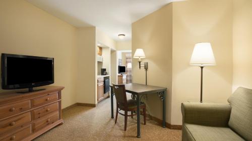 Country Inn & Suites by Radisson, Beckley, WV