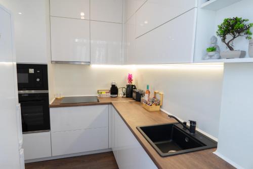 Luxury 2BR Retreat in Central Varna