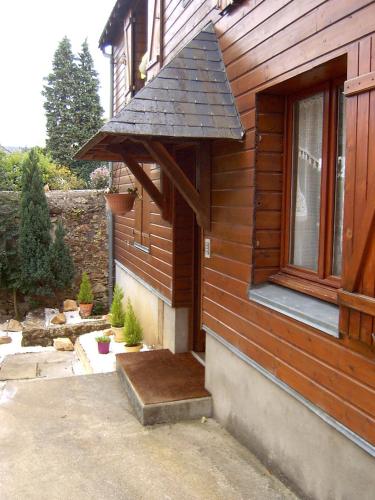 Le Petit Chalet -Appartement proche de la vieille ville , du centre ville et du Tram- PETIT DEJEUNER OFFERT - Location saisonnière - Le Mans