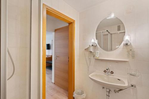 Hotel Traube - image 11
