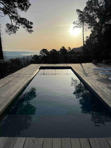 Swimming pool, Villa Ormarine, vue exceptionnelle sur la baie de Cannes et le Mercantour in Parc Residentiel de l'Esterel
