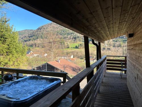 Chalet du Faubourg & Jacuzzi, proximité Gerardmer & La Bresse