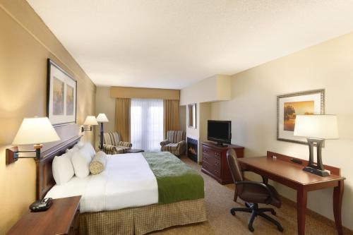 Country Inn & Suites by Radisson, Mesa, AZ