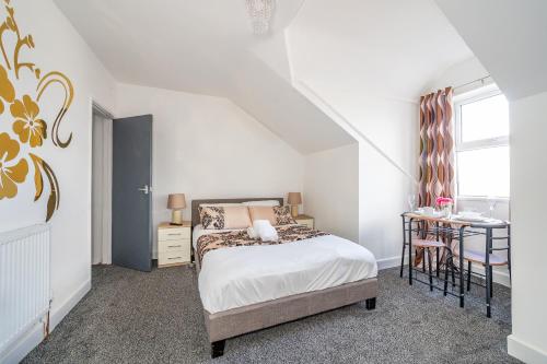 *RB246* For your most relaxed & Cosy stay + Free Parking + Free Fast WiFi * in 利茲市郊