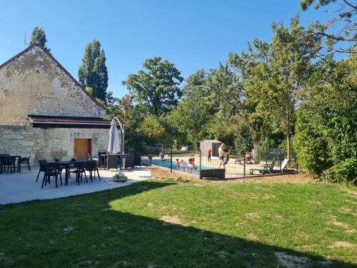 Étterem, Camping de la touche in La Chapelle Blanche Saint Martin