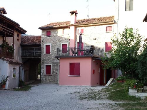  Casa Del Nonno, Pension in Tarzo bei Valmorel