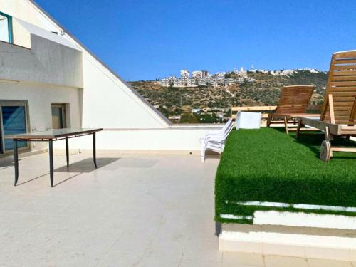 Kilátás, Almog Haifa Israel Apartments in Carmel Beach Front