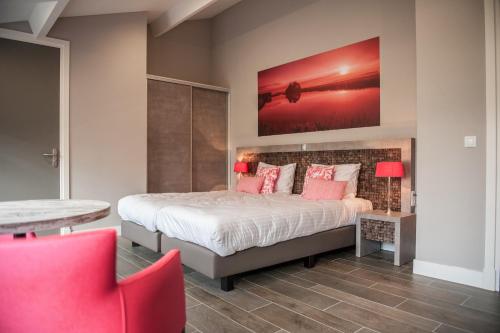 2 twin beds