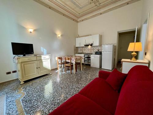 One-Bedroom Apartment image 10