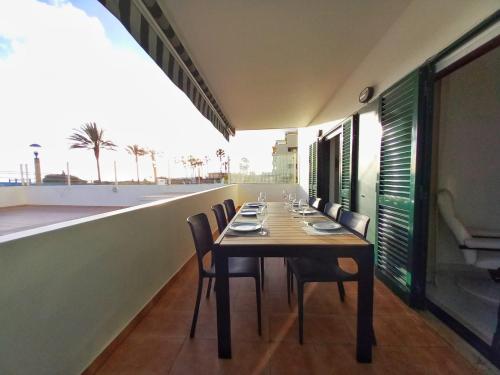 Beachfront flat with pool, Quarteira (foto 4)