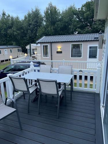 Luxury modern caravan Seton Sands