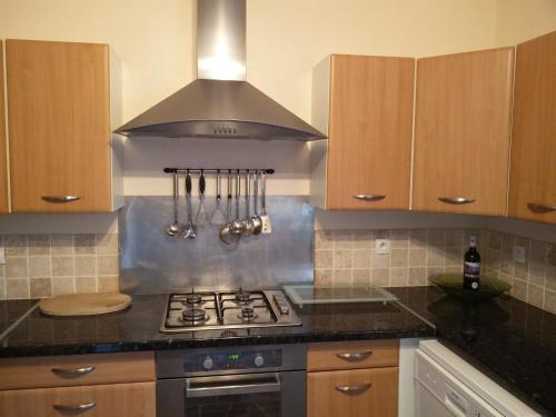 Kitchen, Le Petit Lac in Bourganeuf