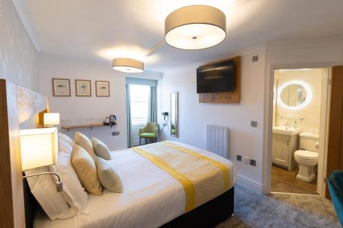 The Resolution Hotel - image 3
