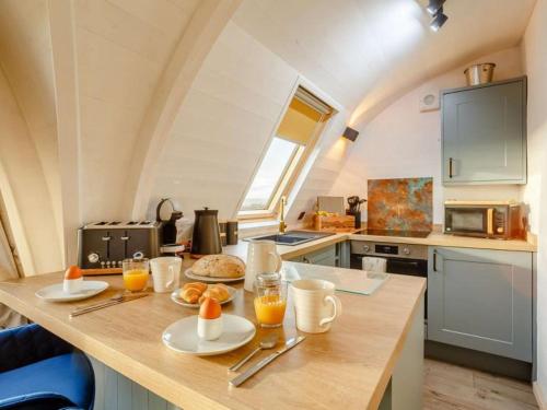 Caithness View Luxury Farm Lodges and BBQ Huts in Thurso