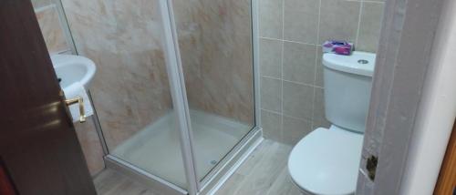 Lynmoore Guest House 2